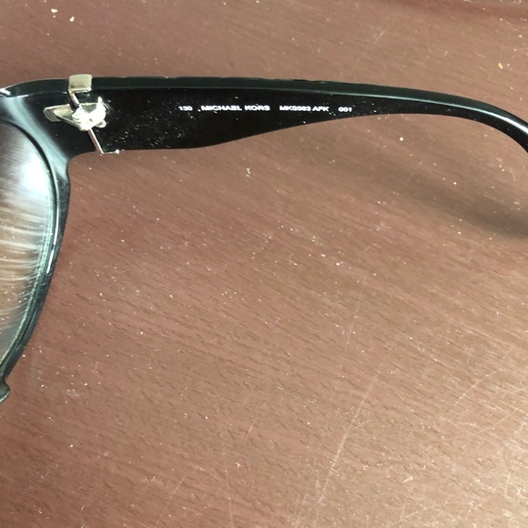 MICHAEL KORS Sunglasses - Picture 3 of 4